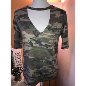 ⚠️SOLD⚠️The Hanger Vintage Camo Tee